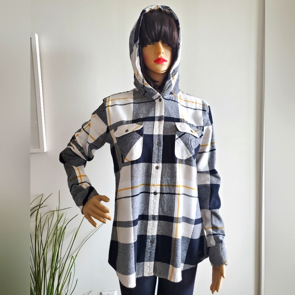 RIP ZONE Plaid Top - Picture 1 of 12